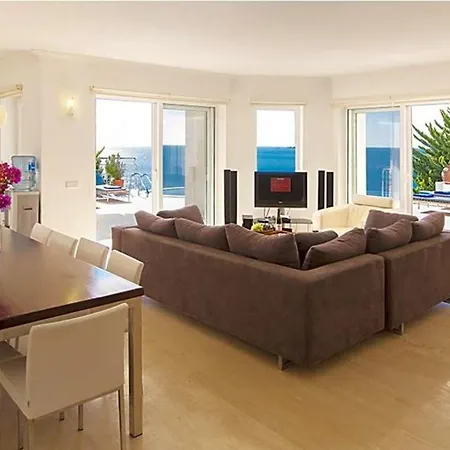 Yenikoy Sleeps 10 Pool Air Con Wifi Villa *