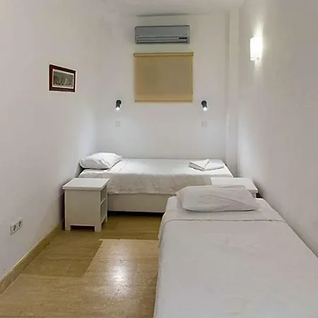 Villa Yenikoy Sleeps 10 Pool Air Con Wifi