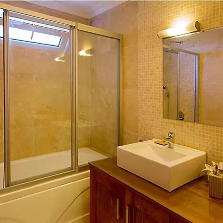 Villa Yenikoy Sleeps 10 Pool Air Con Wifi