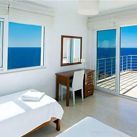 Villa Yenikoy Sleeps 10 Pool Air Con Wifi *