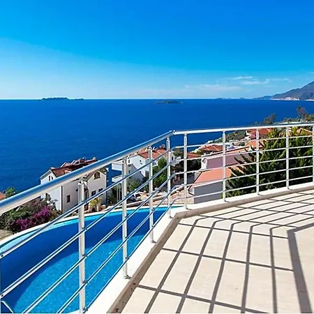 Villa Yenikoy Sleeps 10 Pool Air Con Wifi